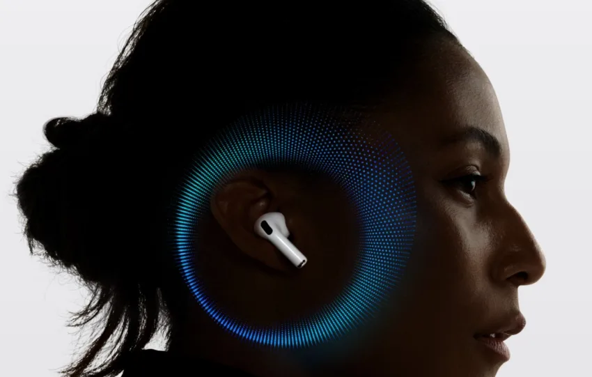 Apple Live Translation: Πώς τα AirPods καταργούν οριστικά τα γλωσσικά εμπόδια