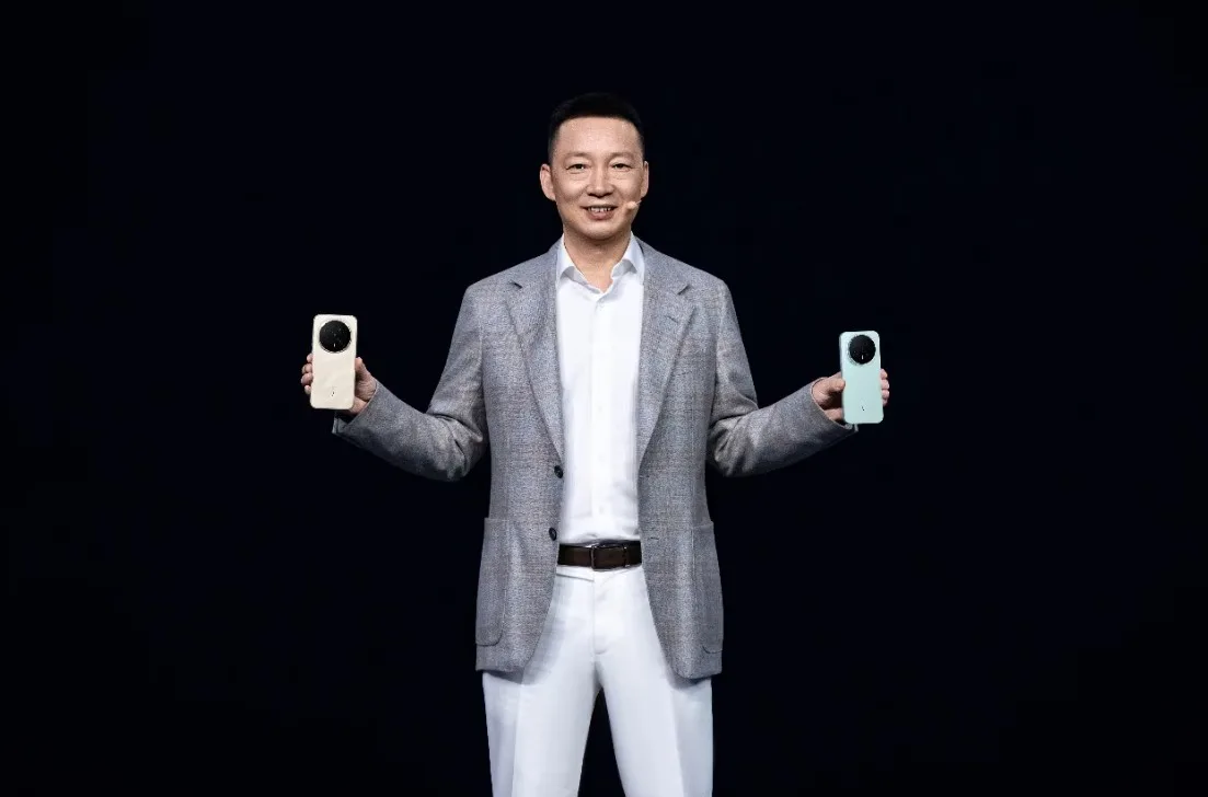 Ας γνωρίσουμε το νέο HONOR Magic 8 Pro 1 Ας γνωρίσουμε το νέο HONOR Magic 8 Pro