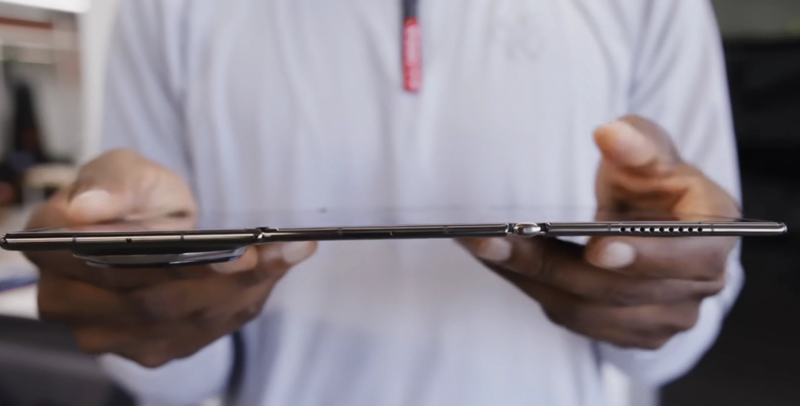 Το πρώτο Tri-Fold της Samsung: Το μέλλον των foldables έτοιμο να αποκαλυφθεί 1 Το πρώτο Tri-Fold της Samsung: Το μέλλον των foldables έτοιμο να αποκαλυφθεί