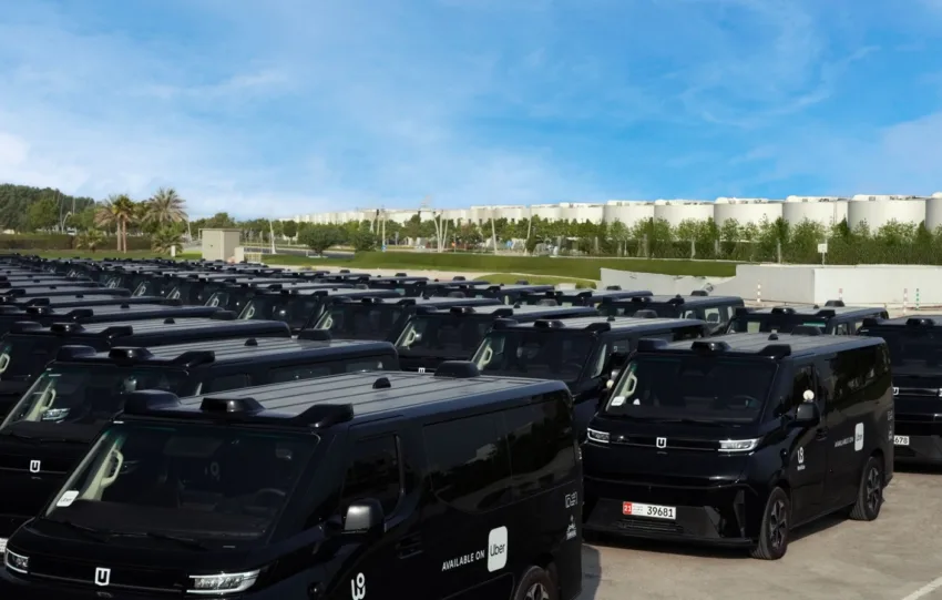 Uber και WeRide λανσάρουν τα πρώτα πλήρως αυτόνομα robotaxi στη Μέση Ανατολή