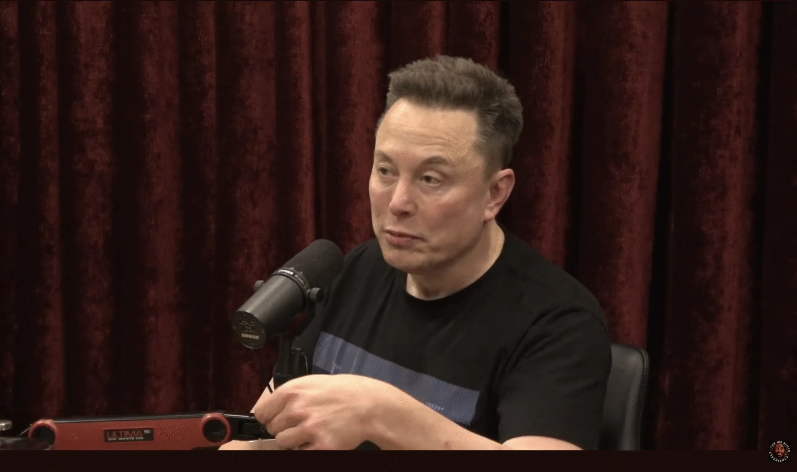 Elon Musk: Το “τρελό” project που θα ενώσει αυτοκίνηση και πτήση