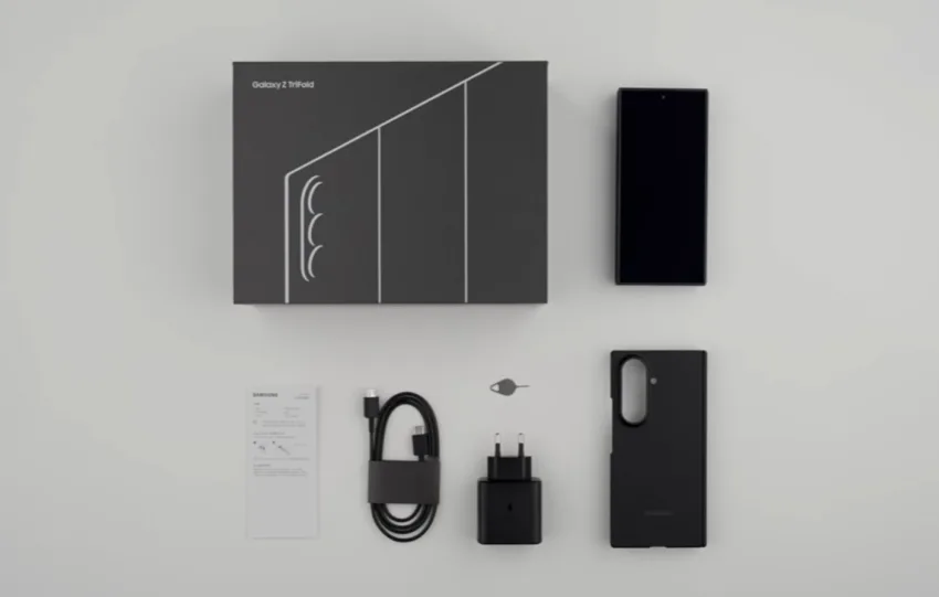Unboxing Galaxy Z TriFold: Το πρώτο trifold smartphone της Samsung αποκαλύπτεται