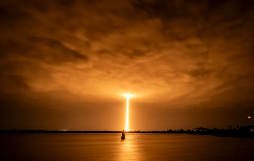 Από τη Γη σε Τροχιά: Η SpaceX αποκτά την xAI για να λύσει το ενεργειακό πρόβλημα της τεχνητής νοημοσύνης