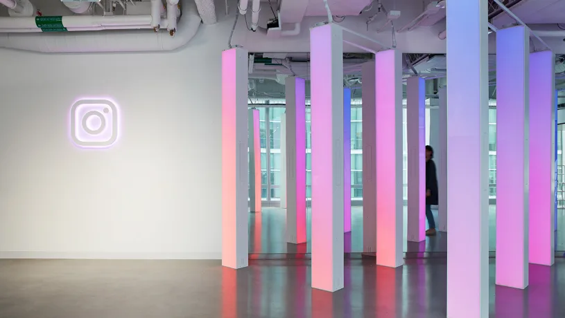 Τέλος στην κυριαρχία του AI στο Feed; Οι μεγάλες αλλαγές που ανακοίνωσε το Instagram.