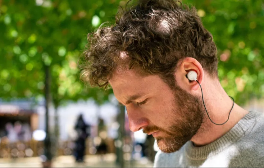 Earbuds με δυνατότητα εγκεφαλικής μέτρησης από τη NAOX