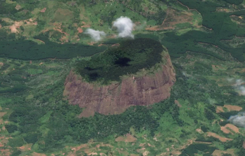 Πώς το Google Earth αποκάλυψε έναν «χαμένο κόσμο» στη Μοζαμβίκη.