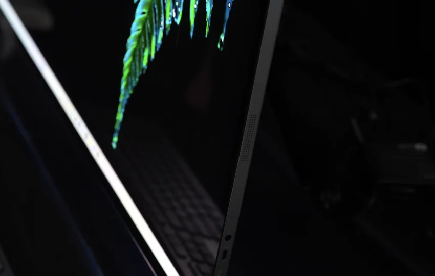 Lenovo Yoga AIO Aura Edition: Το πιο κομψό PC της CES 2026