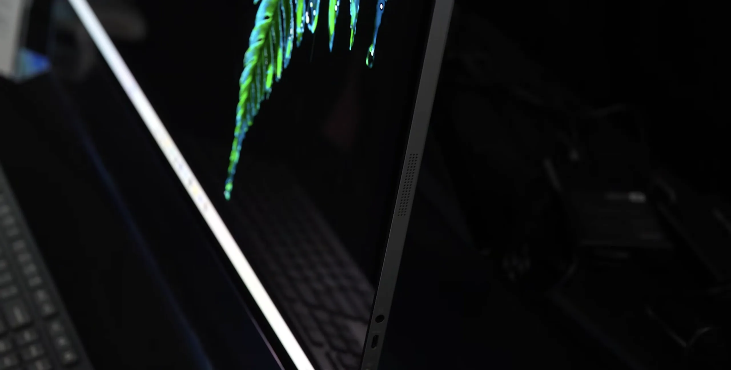 Lenovo Yoga AIO Aura Edition: Το πιο κομψό PC της CES 2026