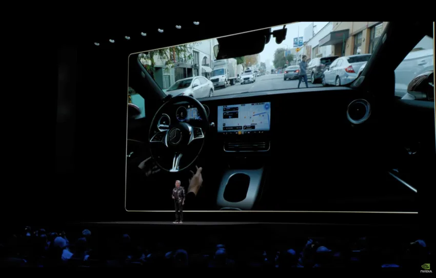 Ένα αυτόνομο όχημα σε αστικό περιβάλλον, σε διασταύρωση με σβηστό φανάρι, με γραφικά overlay