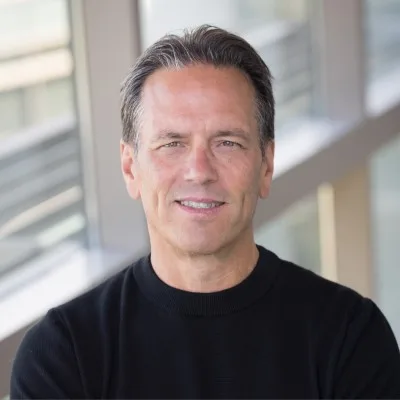 Microsoft Gaming: Τέλος εποχής για το Xbox με την έξοδο των Spencer και Bond