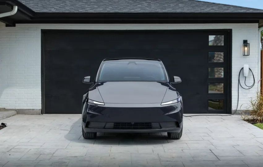 Απώλεια μεριδίου αγοράς και στροφή στη ρομποτική για την Tesla