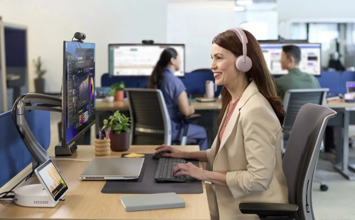 Η Logitech στην ISE 2026 επανασχεδιάζει τον υβριδικό κόσμο στον εργασιακό χώρο