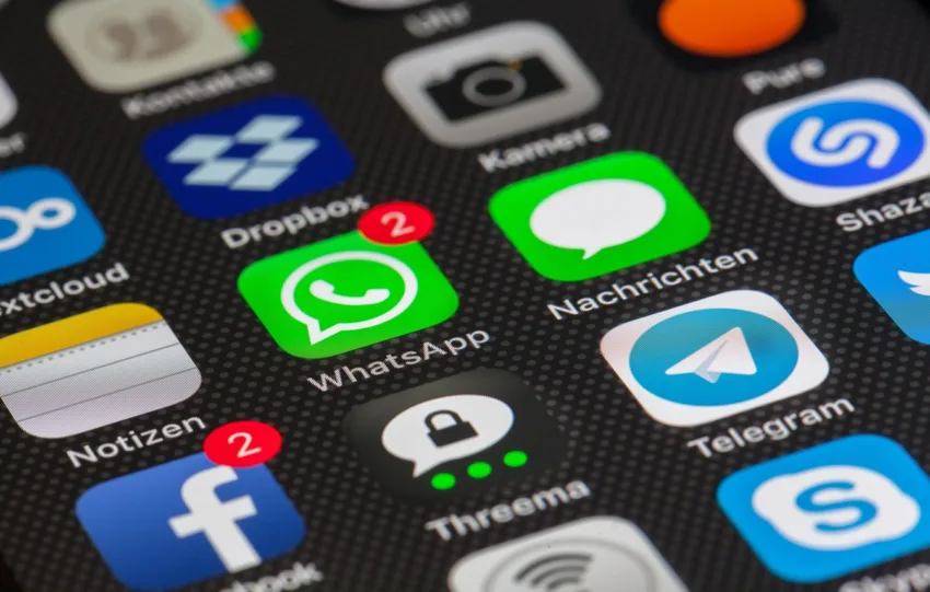 Η τεχνητή νοημοσύνη αλλάζει τους κανόνες: Γιατί το σημερινό μοντέλο των smartphones θεωρείται ξεπερασμένο