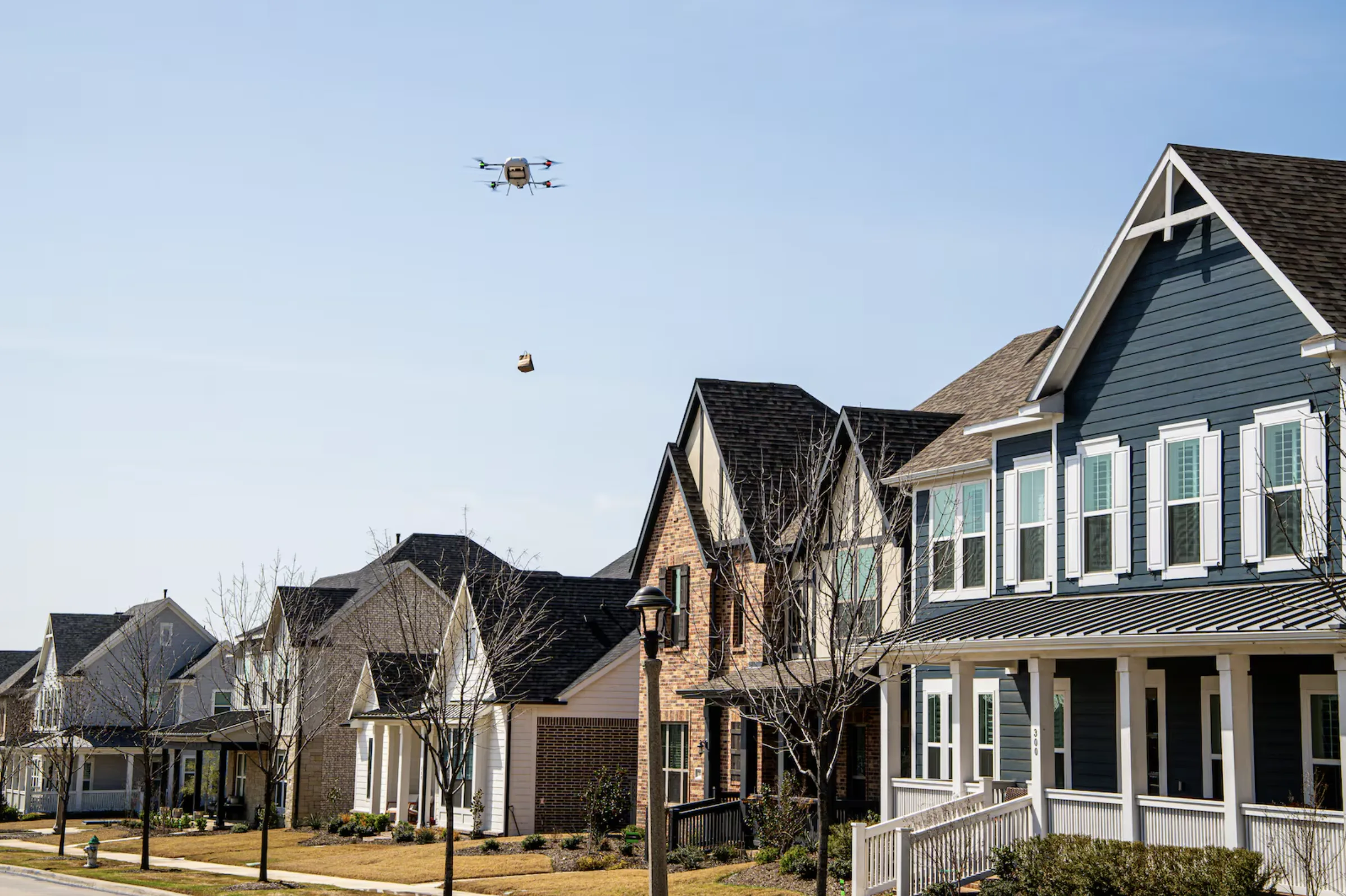 Η Uber φέρνει το μέλλον του delivery με τη χρήση drones 4 Drones της Uber κατακτούν τους αιθέρες της Ιρλανδίας σε συνεργασία με τη Manna