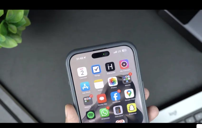 Γιατί ανάβει η πράσινη ένδειξη στο iphone και πώς να ελέγξετε τις εφαρμογές σας