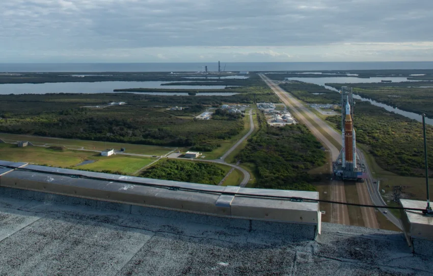 Ζωντανή κάλυψη Artemis II: Παρακολουθήστε την πρώτη επανδρωμένη πτήση στο φεγγάρι