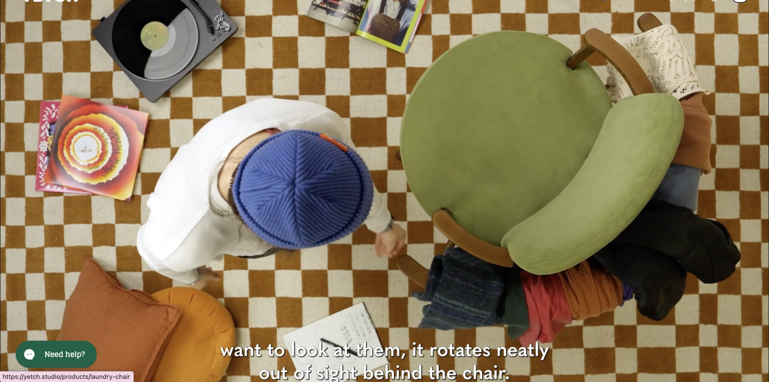 Πώς η εφευρέτρια Simone Giertz μετέτρεψε την «καρέκλα των ρούχων» σε καινοτόμο έπιπλο