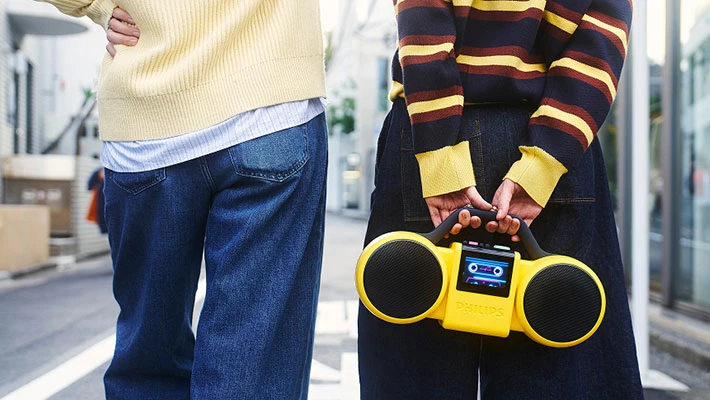 Ρετρό χρώματα και σύγχρονες επιδόσεις: Γνωρίστε τα νέα ηχεία Tube και Roller της Philips