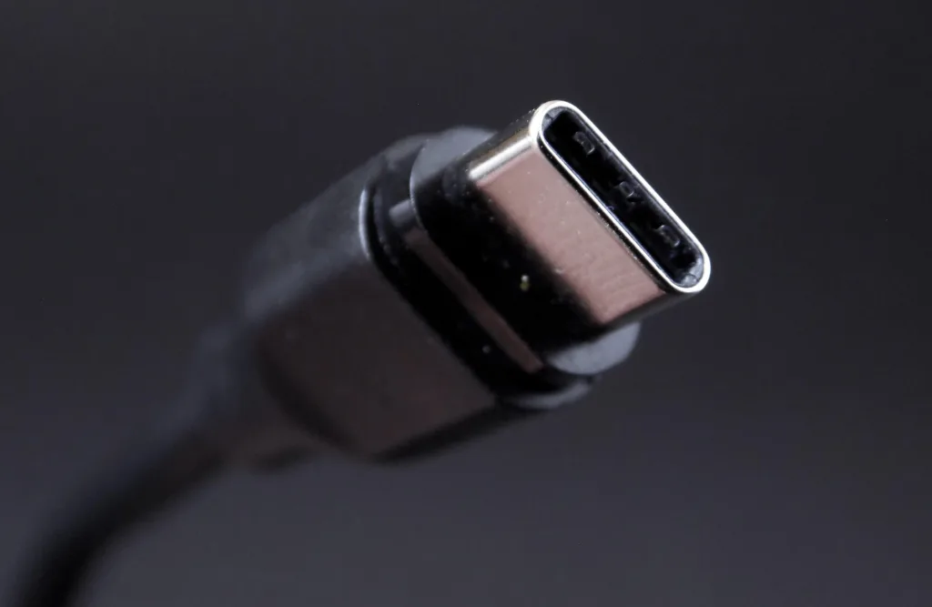 Η θύρα USB C του κινητού σου κάνει πολύ περισσότερα απ’ όσα φαντάζεσαι