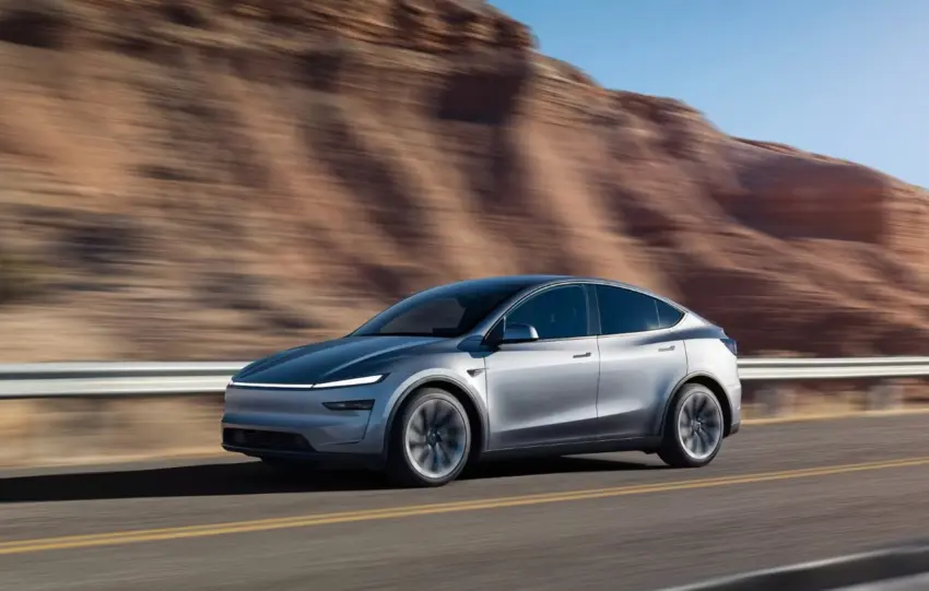 Η Tesla δίνει επιτέλους στα Model 3 και Model Y αυτό που είχαν μόνο τα ακριβά μοντέλα
