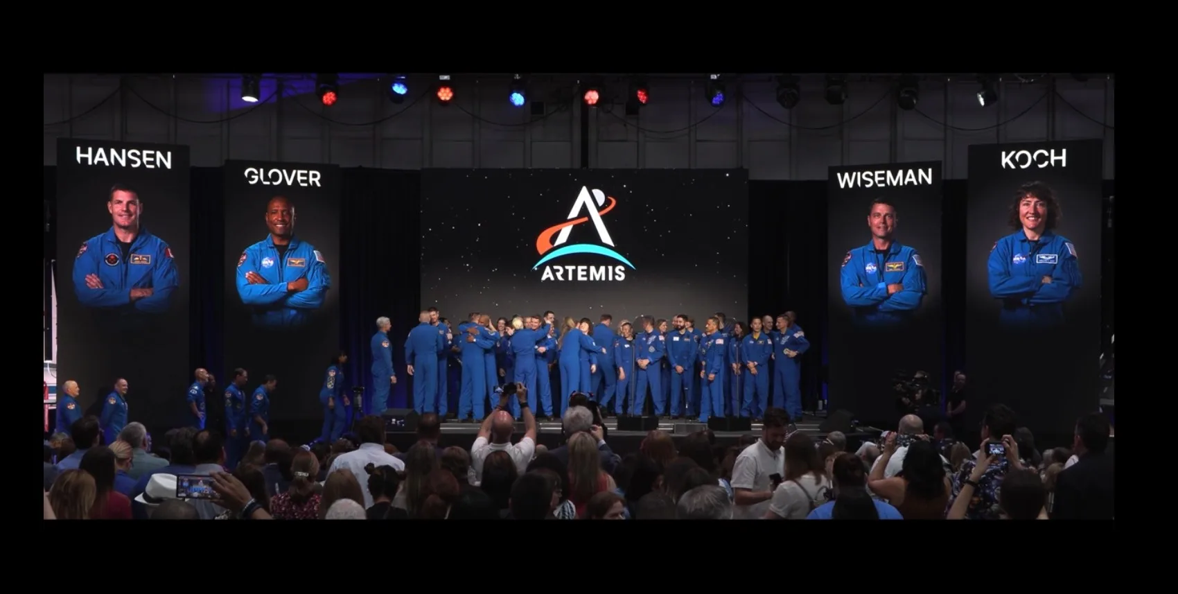 Η αποστολή Artemis II επιστρέφει στη Γη καταρρίπτοντας κάθε ρεκόρ στην ιστορία του διαστήματος