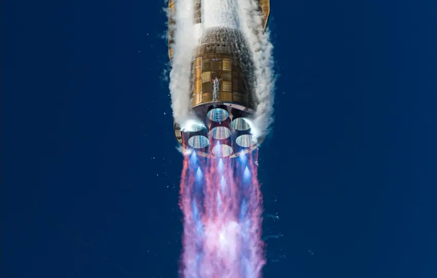 Η Blue Origin γράφει ιστορία με την πρώτη επαναχρησιμοποίηση του πυραύλου New Glenn