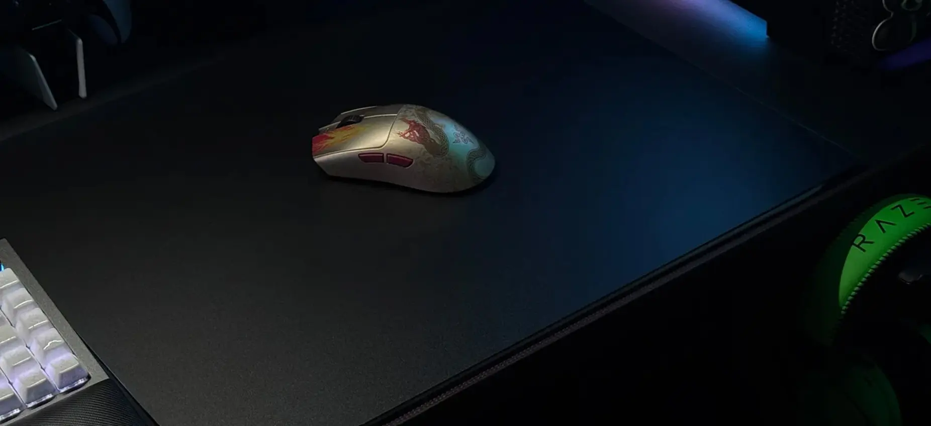 Razer Atlas Pro: Αποκαλύφθηκε το πιο λεπτό γυάλινο mouse mat στον κόσμο