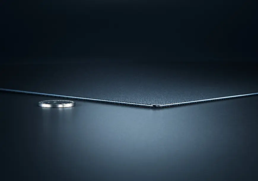 Razer Atlas Pro: Αποκαλύφθηκε το πιο λεπτό γυάλινο mouse mat στον κόσμο