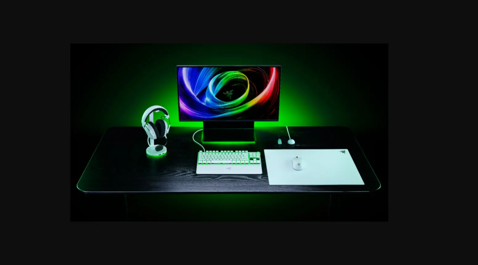 Razer Atlas Pro: Αποκαλύφθηκε το πιο λεπτό γυάλινο mouse mat στον κόσμο