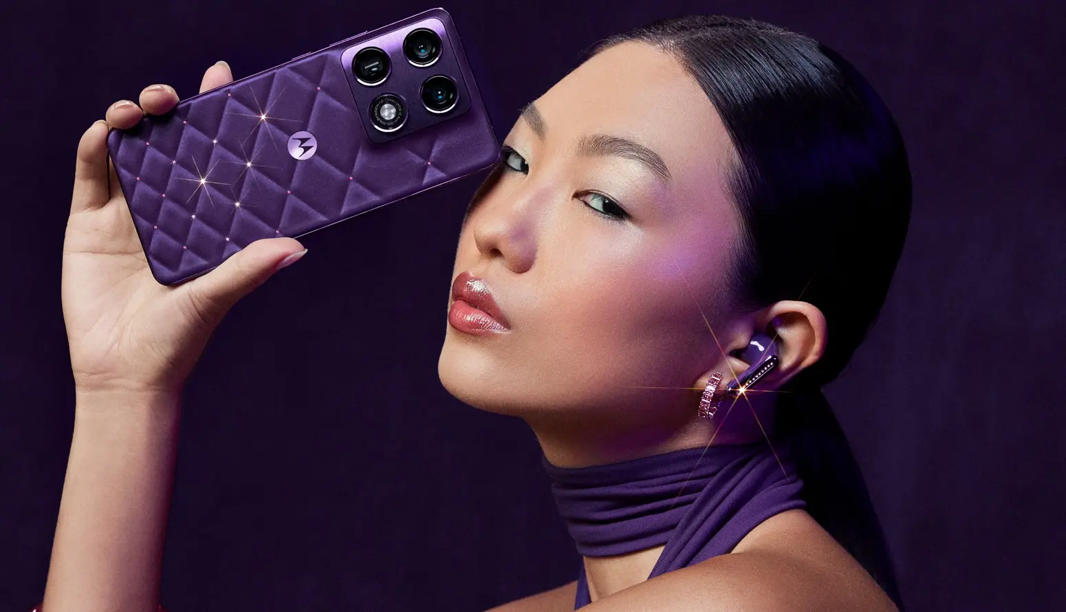 Brilliant Collection: Η Motorola ενώνει την τεχνολογία με τα κρύσταλλα Swarovski