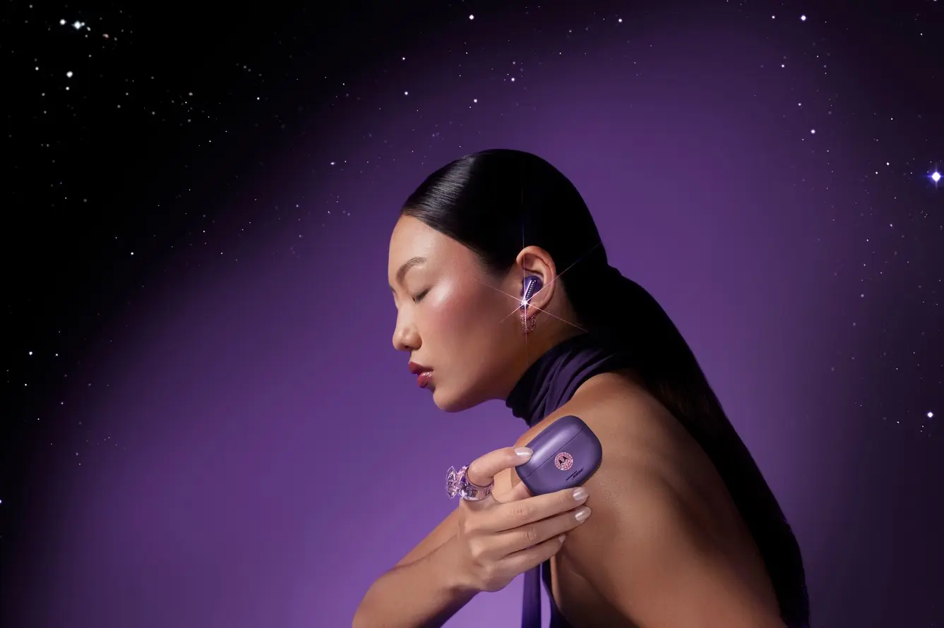 Brilliant Collection: Η Motorola ενώνει την τεχνολογία με τα κρύσταλλα Swarovski