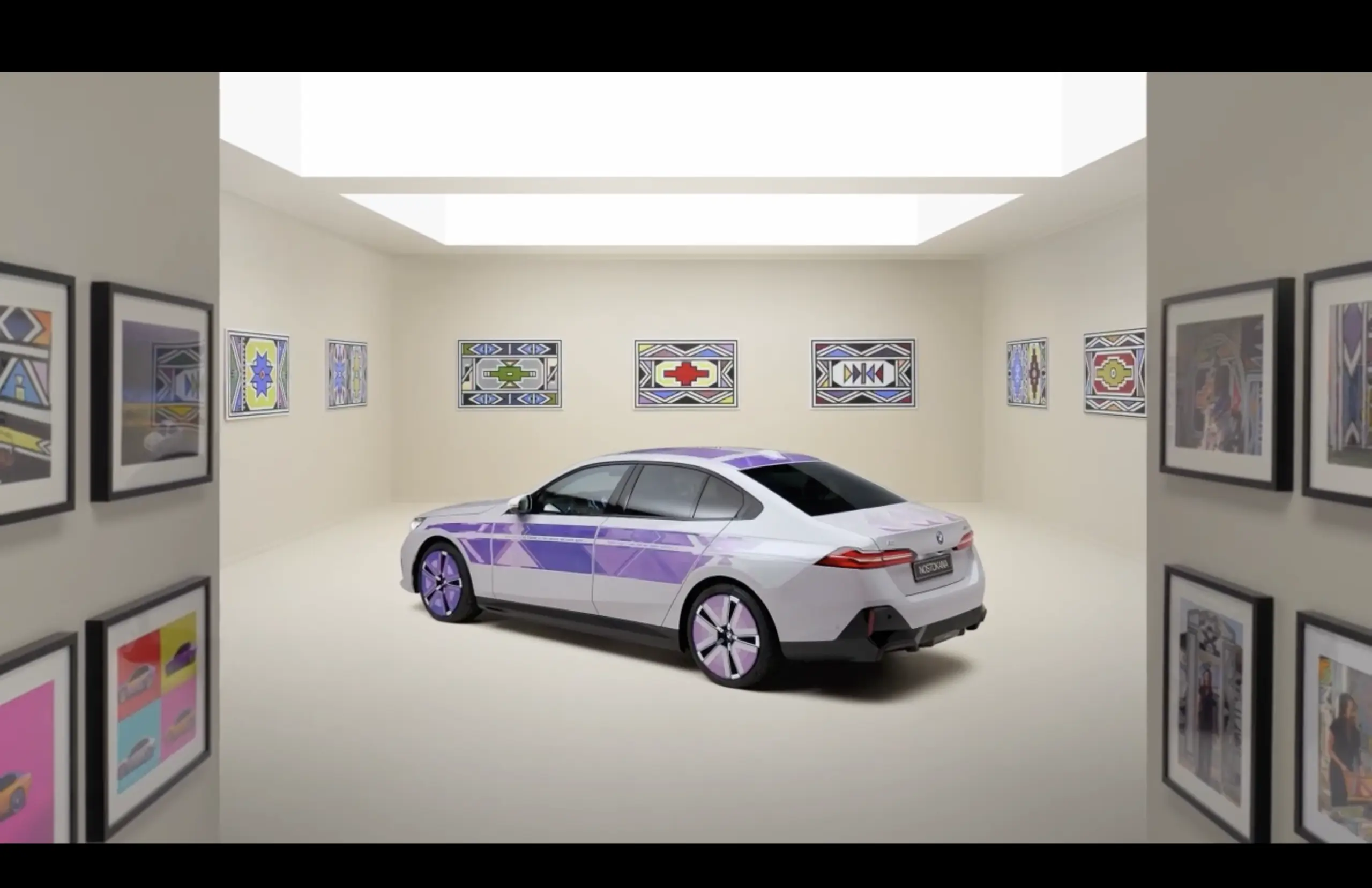 Η BMW φέρνει στους δρόμους το αυτοκίνητο - χαμαιλέοντα