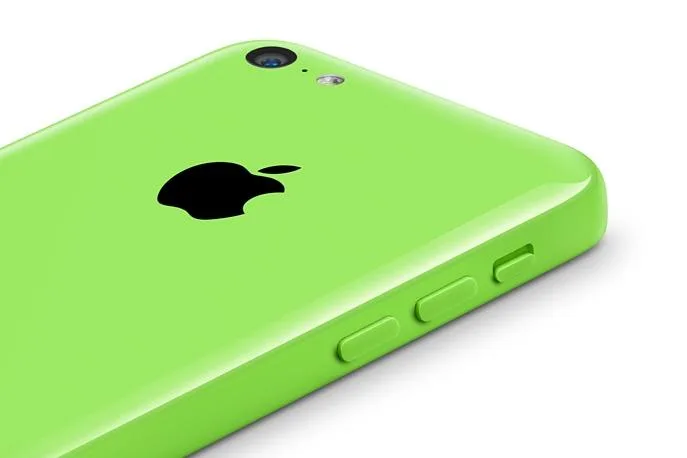 Η ρετρό γοητεία του iPhone 5C: Γιατί οι νέοι εγκαταλείπουν τα σύγχρονα κινητά
