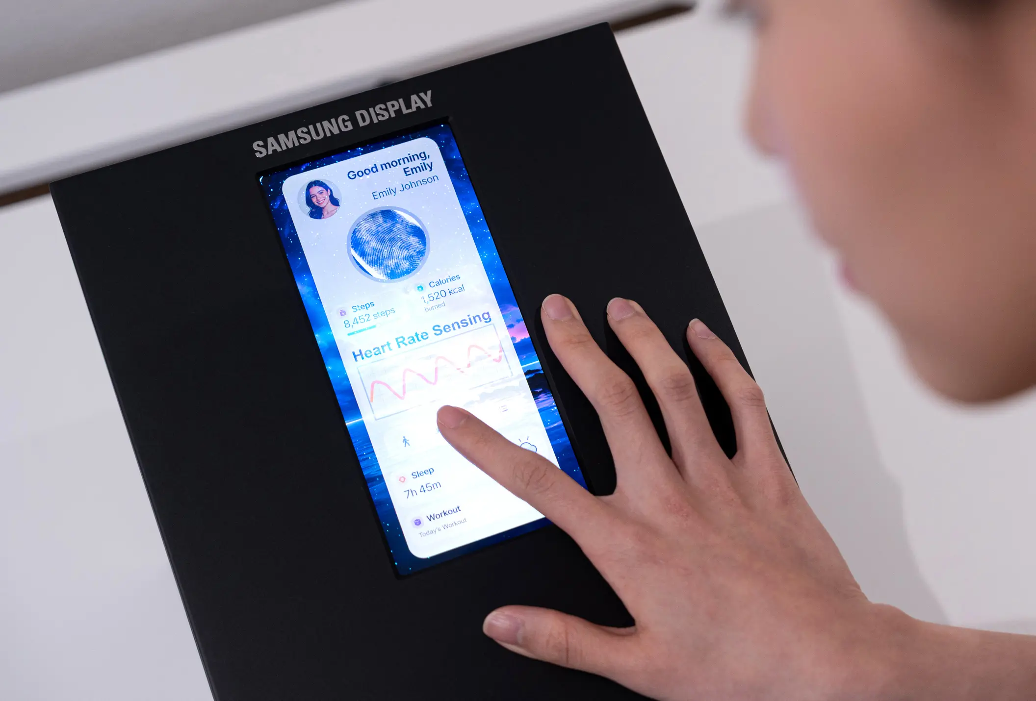 Όλα όσα παρουσίασε η Samsung Display για το μέλλον των πάνελ OLED και EL-QD