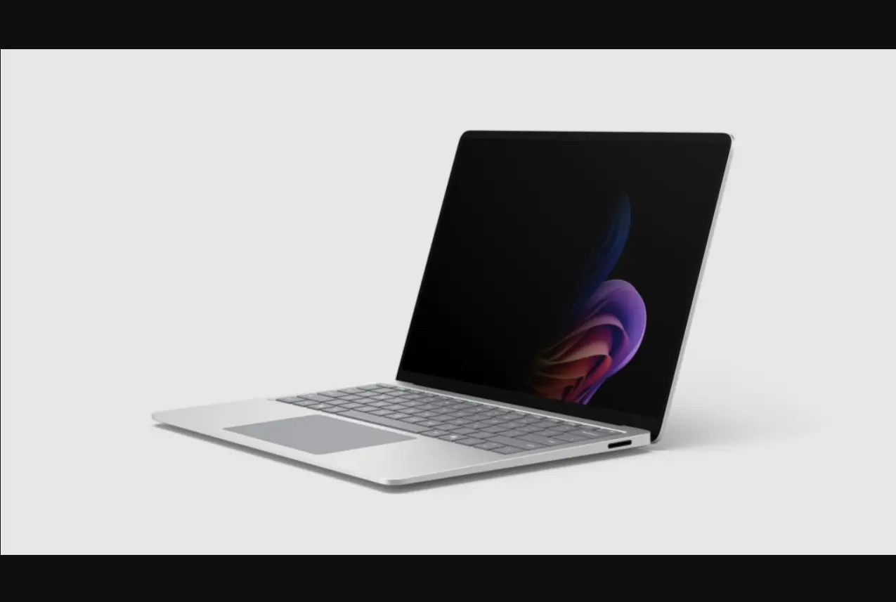Η Microsoft λανσάρει τα Surface Pro 12 και Surface Laptop 8 με επεξεργαστές Intel Core Ultra 3