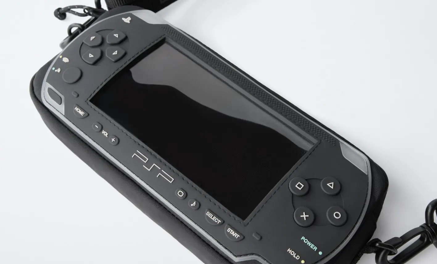 Το PlayStation Portable επιστρέφει μέσα από τη νέα crossbody τσάντα PSP 5 Το PlayStation Portable επιστρέφει μέσα από τη νέα crossbody τσάντα PSP