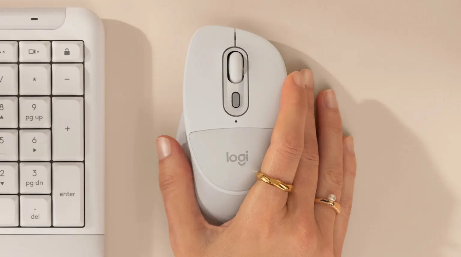 H Logitech αναβαθμίζει την εργονομία του γραφείου με τη νέα σειρά Signature Comfort Plus 6 H Logitech αναβαθμίζει την εργονομία του γραφείου με τη νέα σειρά Signature Comfort Plus