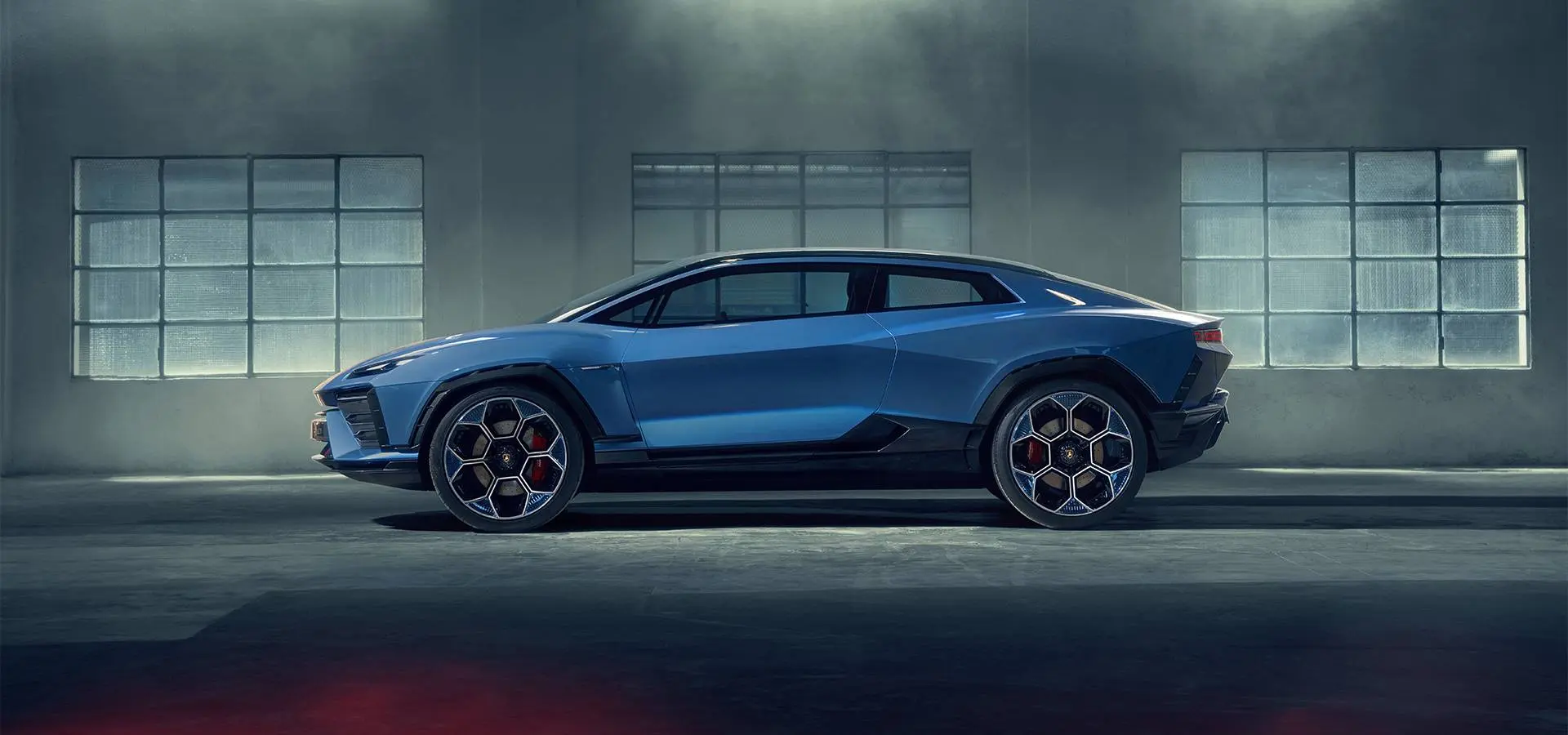 Η απάντηση της Lamborghini στην κατακραυγή για την ηλεκτρική Ferrari Luce 3 Lamborghini: Γιατί τα plug-in hybrid υπεραυτοκίνητα κερδίζουν τη μάχη έναντι των ηλεκτρικών