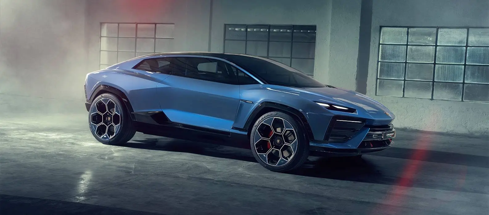 Η απάντηση της Lamborghini στην κατακραυγή για την ηλεκτρική Ferrari Luce 4 Η στρατηγική της Lamborghini και η απάντηση στο ηλεκτρικό στοίχημα της Ferrari