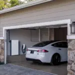 Η Tesla προσθέτει έξοδο κινδύνου από τον Supercharger αλλά υπάρχει μεγάλο κόστος