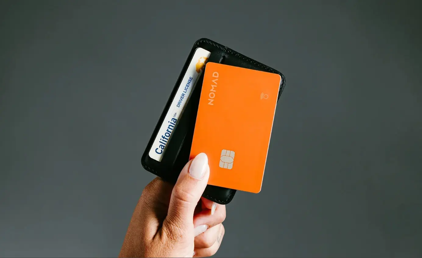 Γιατί το Tracking Card Pro της Nomad επισκιάζει το κλασικό AirTag 1 Γιατί το Tracking Card Pro της Nomad επισκιάζει το κλασικό AirTag