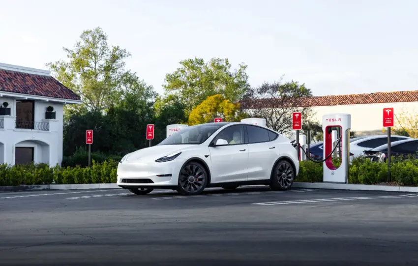 Η μεγάλη κλοπή στο εργοστάσιο της Tesla: Πώς χάνονται φορτία εκατομμυρίων