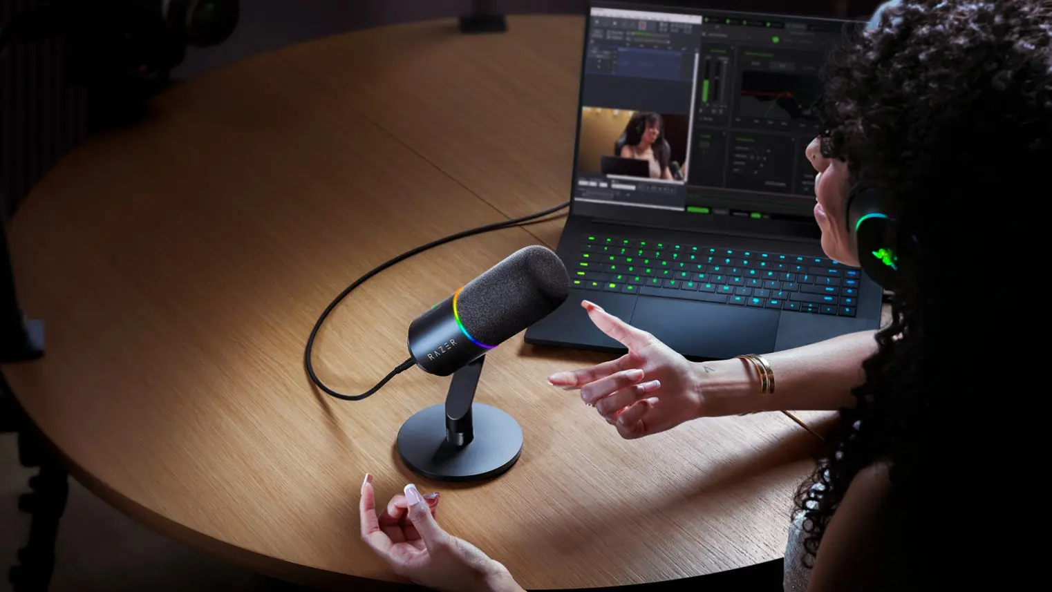 Το νέο Razer Seiren V3 Pro φέρνει τον ήχο του επαγγελματικού στούντιο στο γραφείο σας 1 Το νέο Razer Seiren V3 Pro φέρνει τον ήχο του επαγγελματικού στούντιο στο γραφείο σας