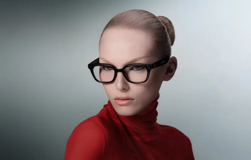 Τέσσερα σχέδια και 9 ώρες μπαταρία: Τα smart glasses της Samsung έρχονται
