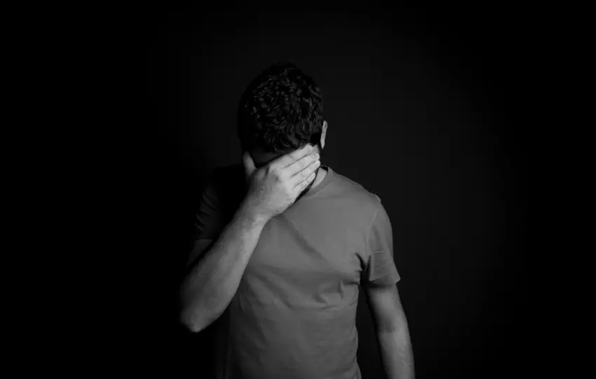 Μια ολόκληρη γενιά αφήνει τα chatbots να μιλά για εκείνη και οι ψυχολόγοι ανησυχούν