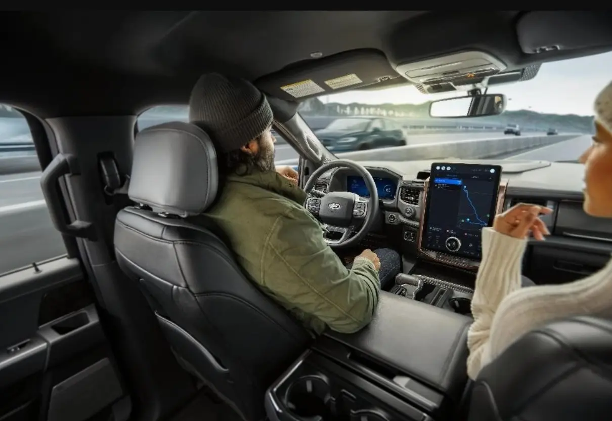Apple και Ford ενώνουν δυνάμεις: Τι σημαίνει για την πλοήγηση στο αυτοκίνητό σου