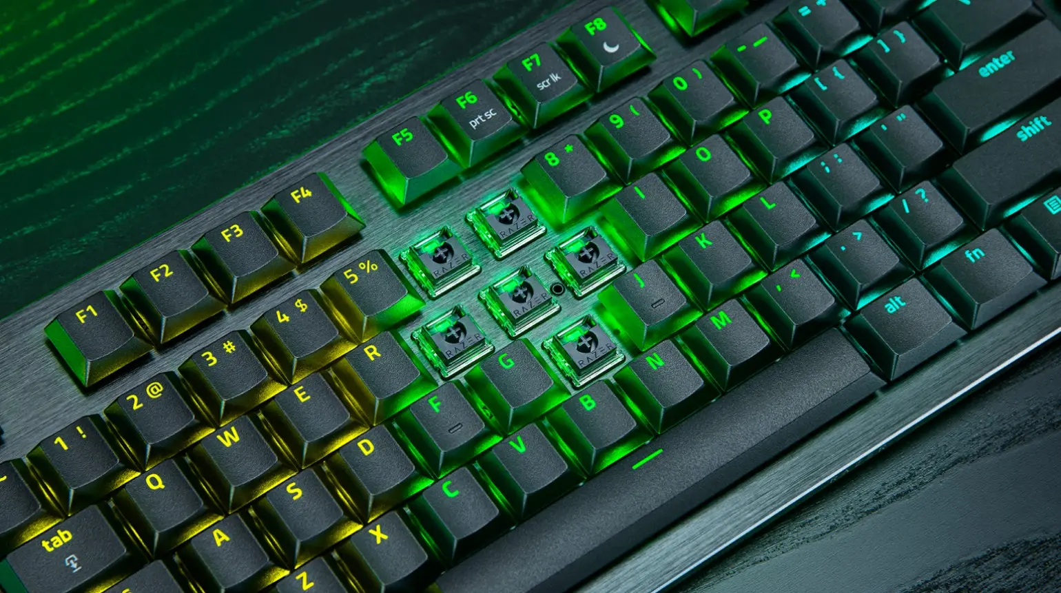 Razer Huntsman V3 Pro: Το πρώτο low-profile analog optical πληκτρολόγιο esports