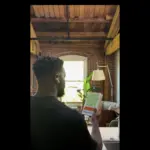 Η Apple αποκάλυψε κατά λάθος τα AirPods με κάμερα