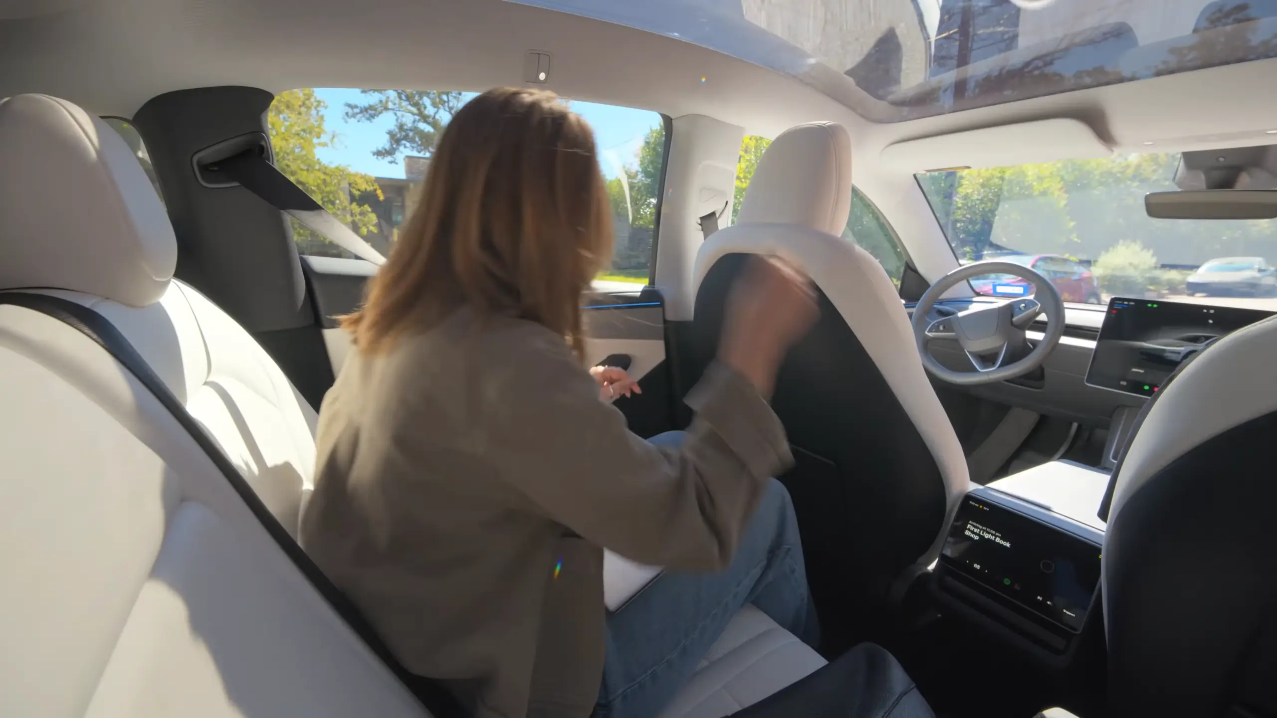 Η Tesla ανακοινώνει κάτι μεγάλο για το μέλλον του αυτοκινήτου στις 3 Σεπτεμβρίου