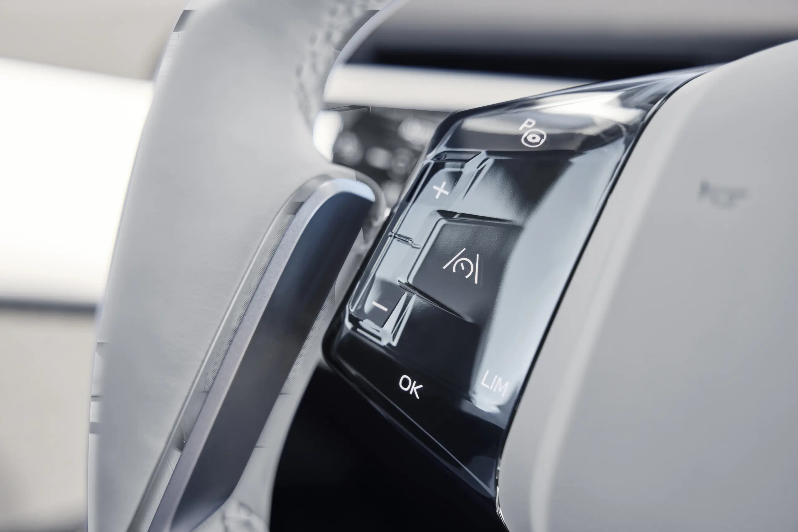 Αυτή είναι η νέα BMW i3 που φτάνει τα 912 χλμ. αυτονομίας η τιμή στην Ελλάδα 4 Αυτή είναι η νέα BMW i3 που φτάνει τα 912 χλμ. αυτονομίας η τιμή στην Ελλάδα